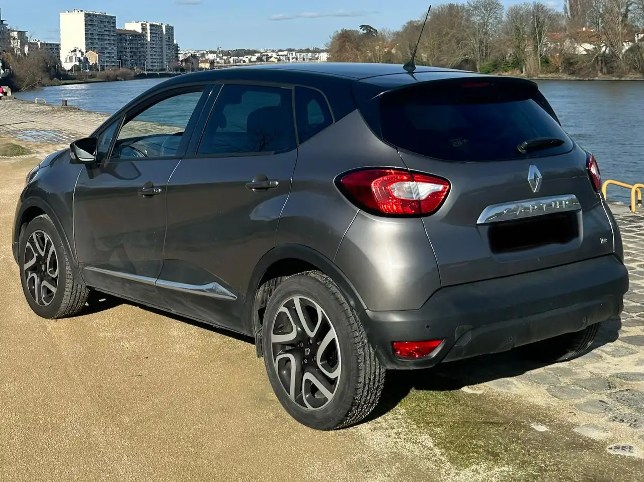 Renault Captur TCe 120 Intens EDC