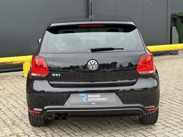 Volkswagen Polo view 8