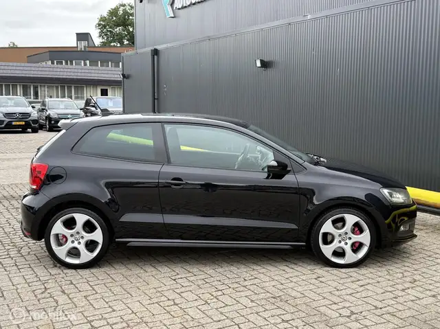 Volkswagen Polo view 9