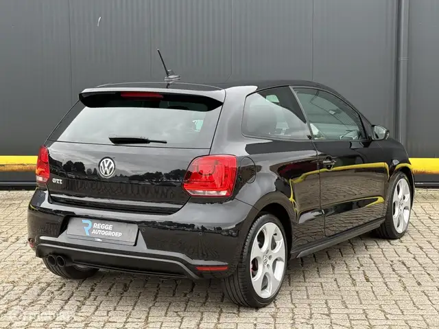 Volkswagen Polo view 3