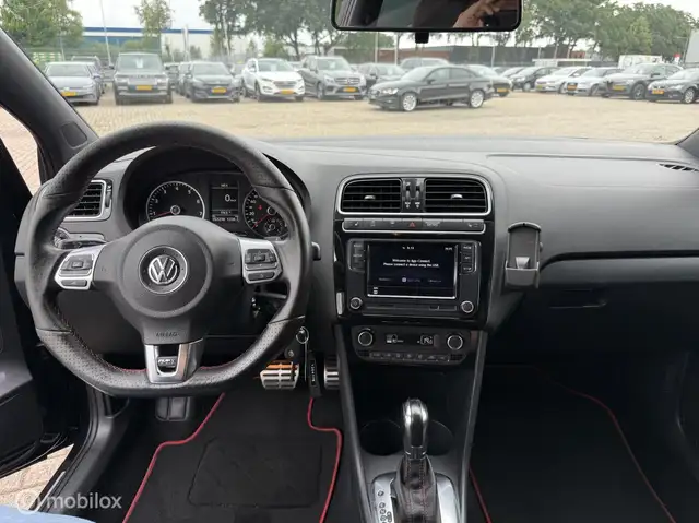 Volkswagen Polo view 2