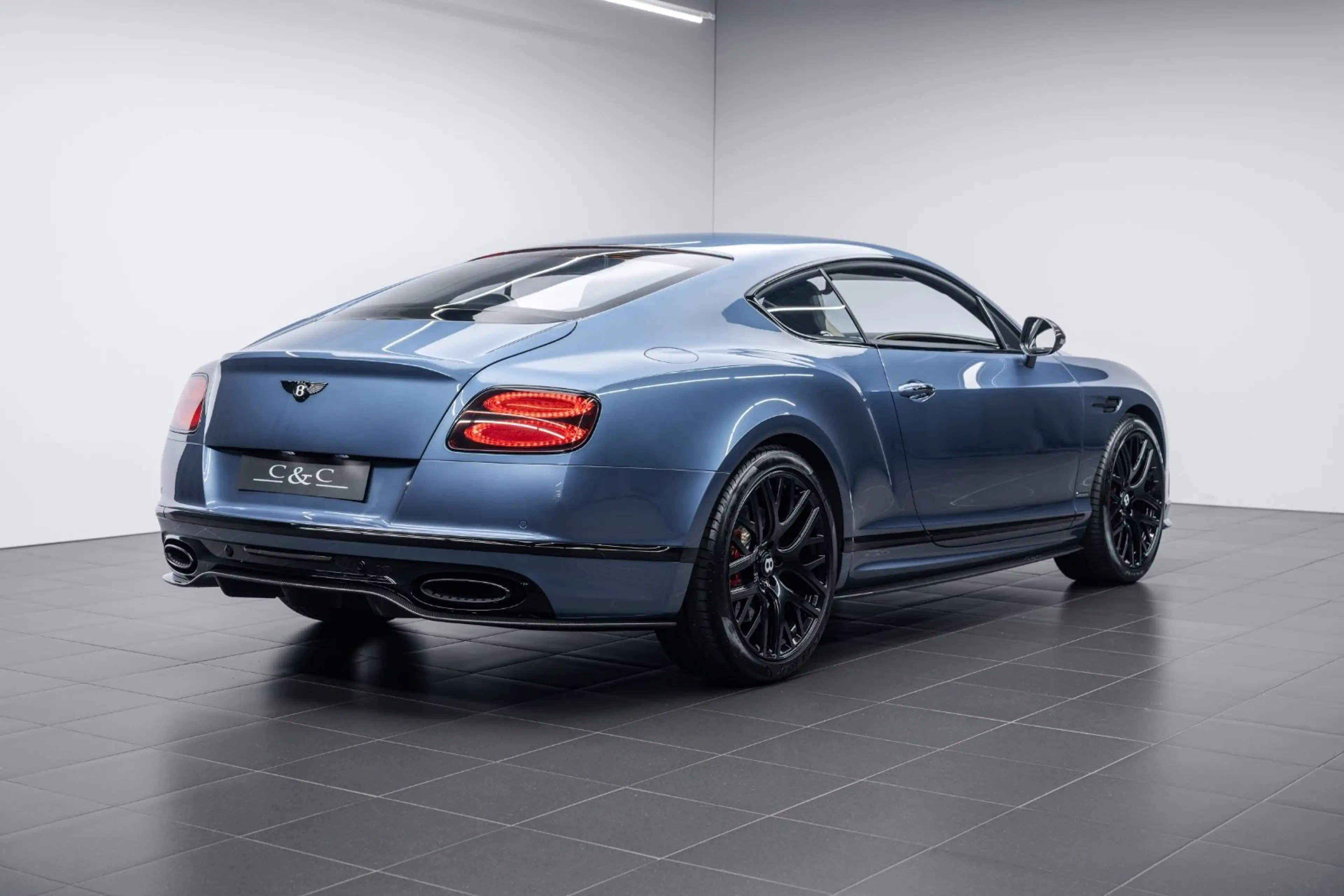 Bentley Continental GT Supersports PREMIER SPEC/CARBON — photo 3