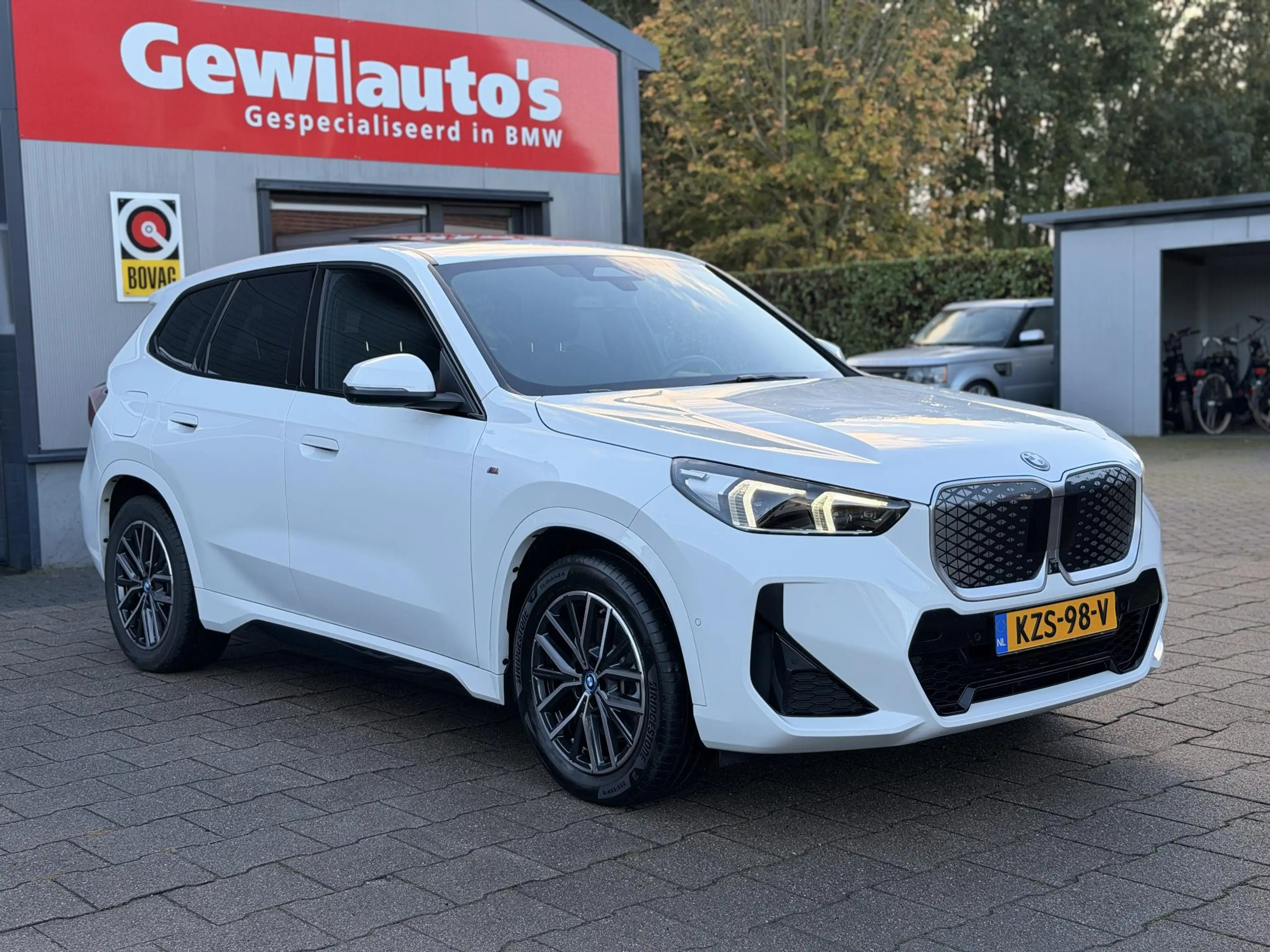 BMW iX1 xDrive30 M-Sport Pano|HUD|Adaptief|Trekhaak Elekt. — photo 20