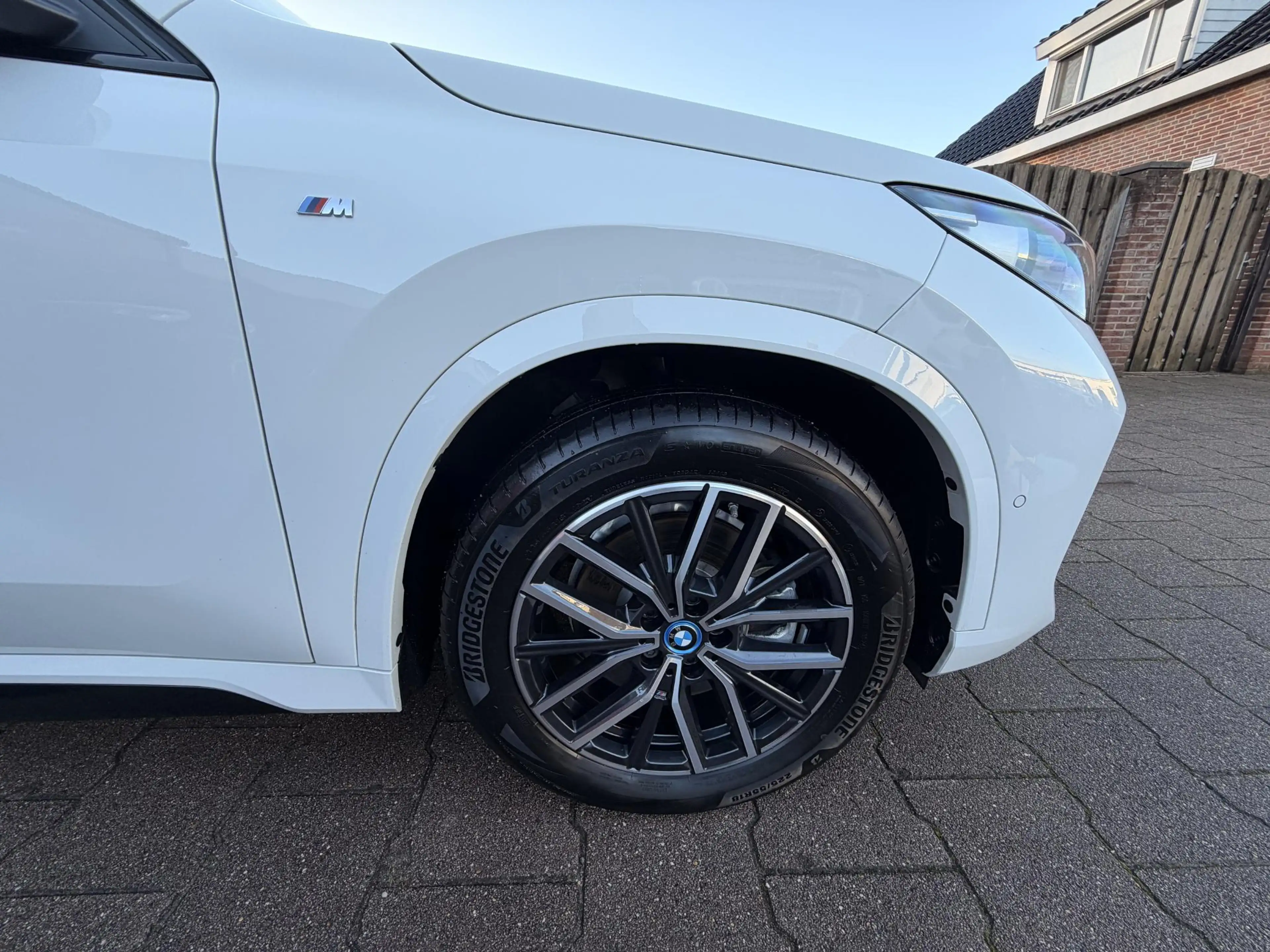 BMW iX1 xDrive30 M-Sport Pano|HUD|Adaptief|Trekhaak Elekt. — photo 26