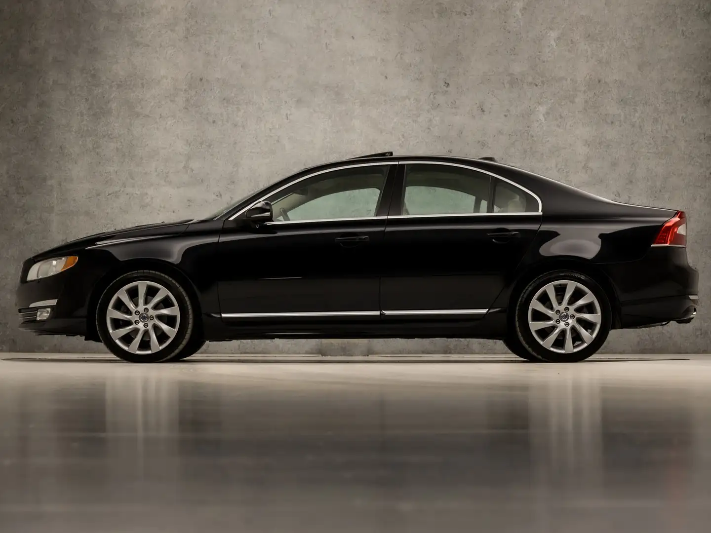 Volvo S80 2.0 T5 Deluxe 245Pk Automaat (SCHUIFDAK, NAVIGATIE Schwarz - 2
