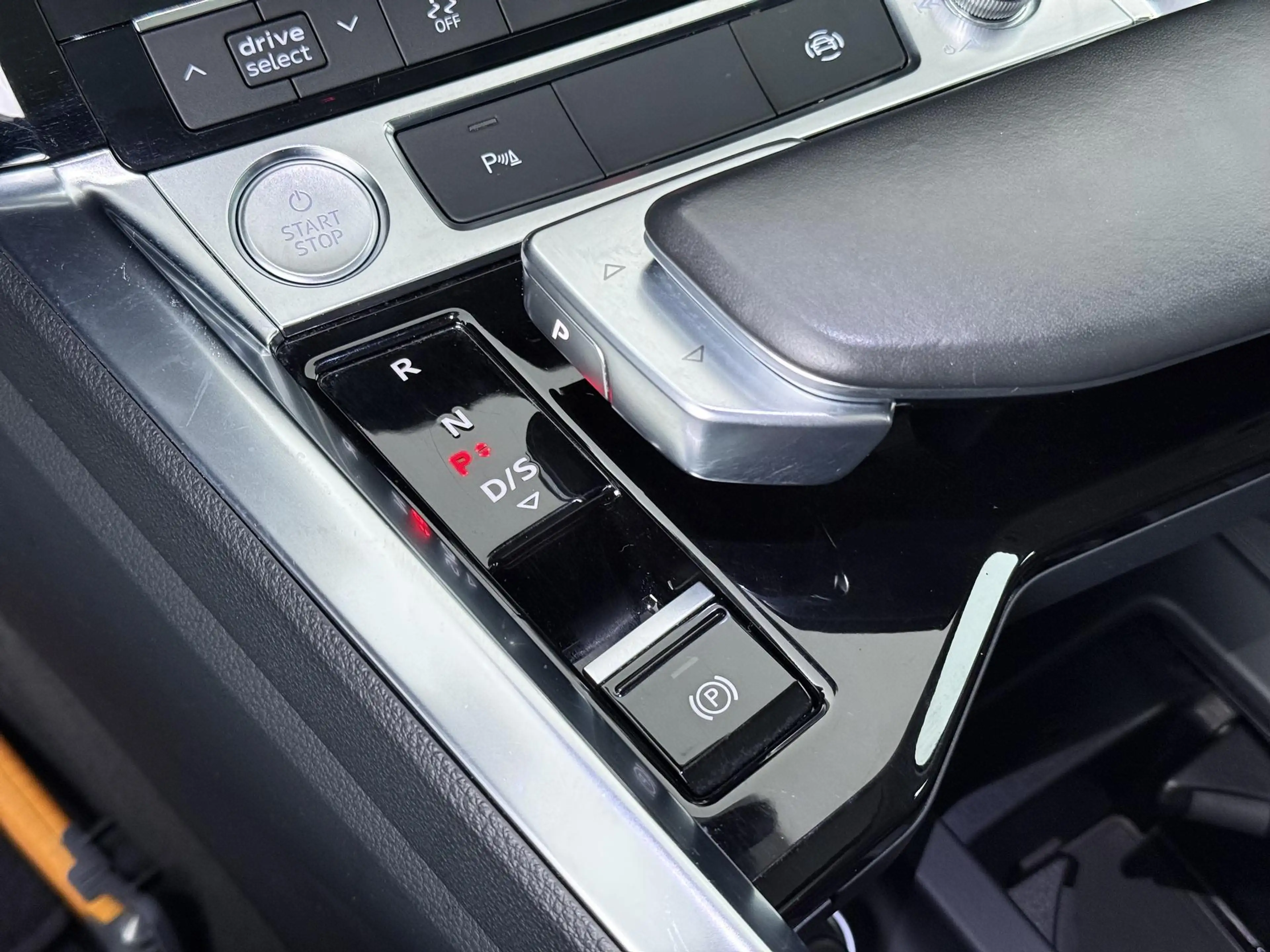 Audi e-tron e-tron 55 quattro advanced 95 kWh - Schuifdak - Le — photo 22