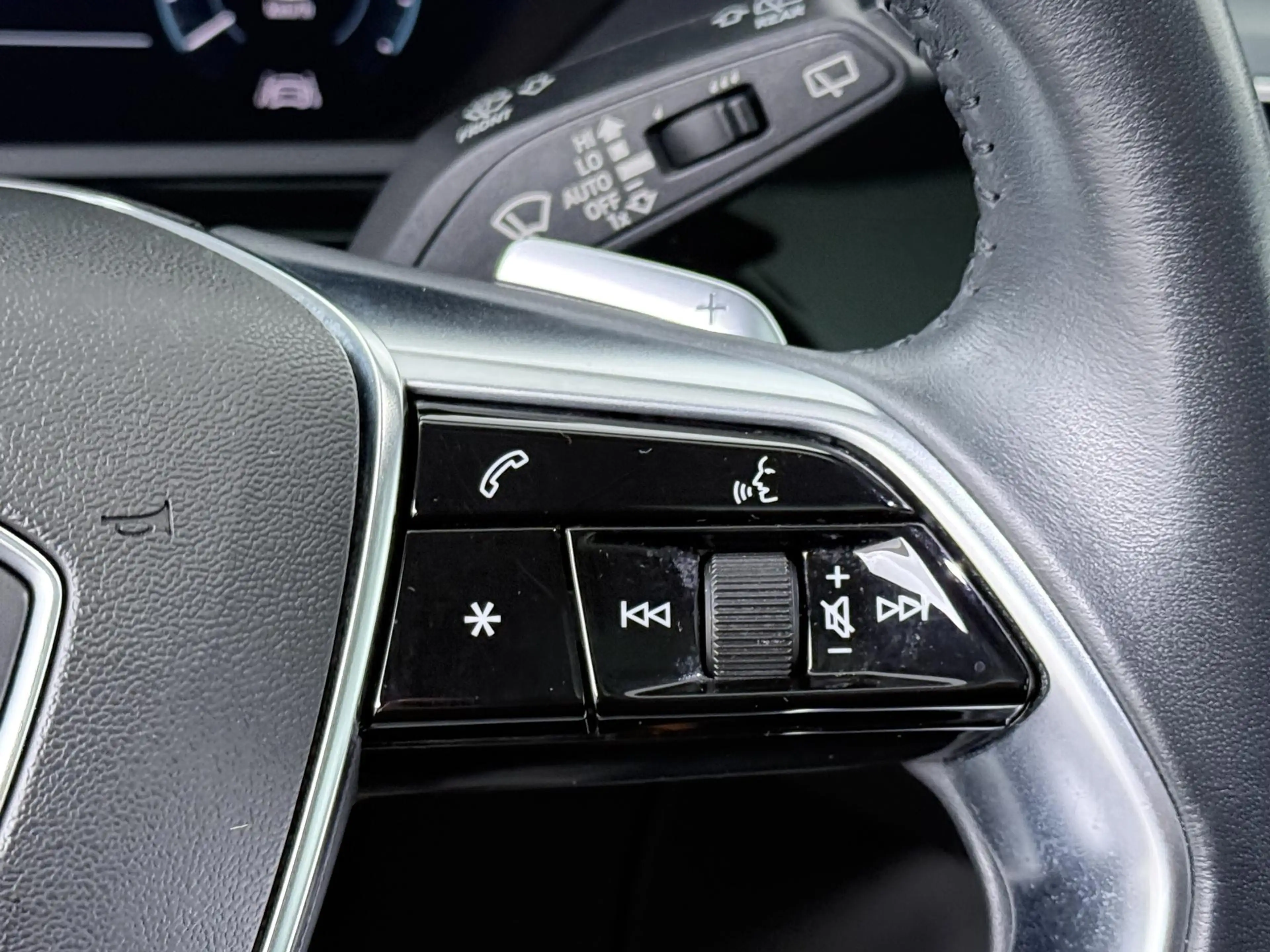 Audi e-tron e-tron 55 quattro advanced 95 kWh - Schuifdak - Le — photo 17