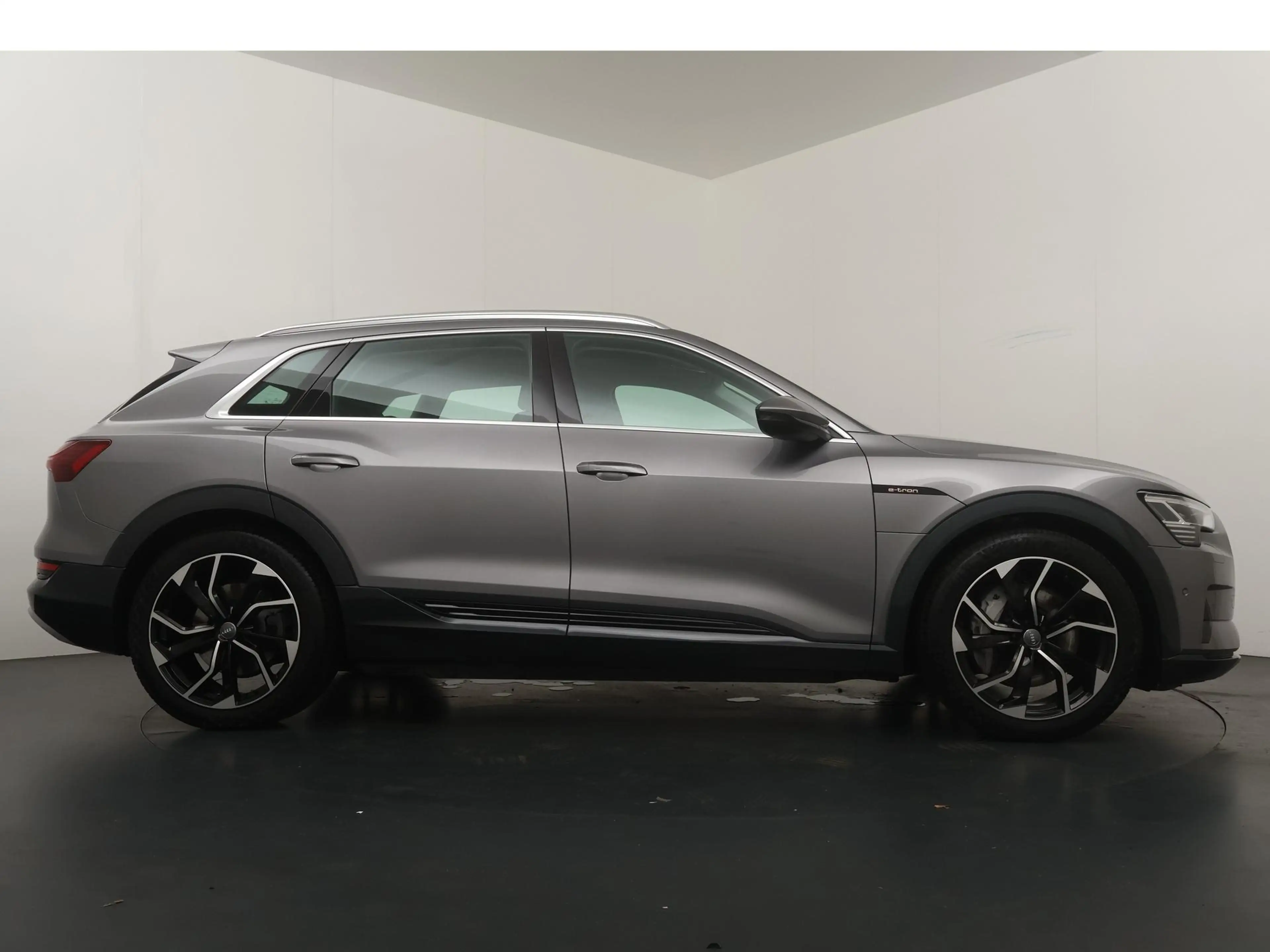 Audi e-tron e-tron 55 quattro advanced 95 kWh - Schuifdak - Le — photo 7