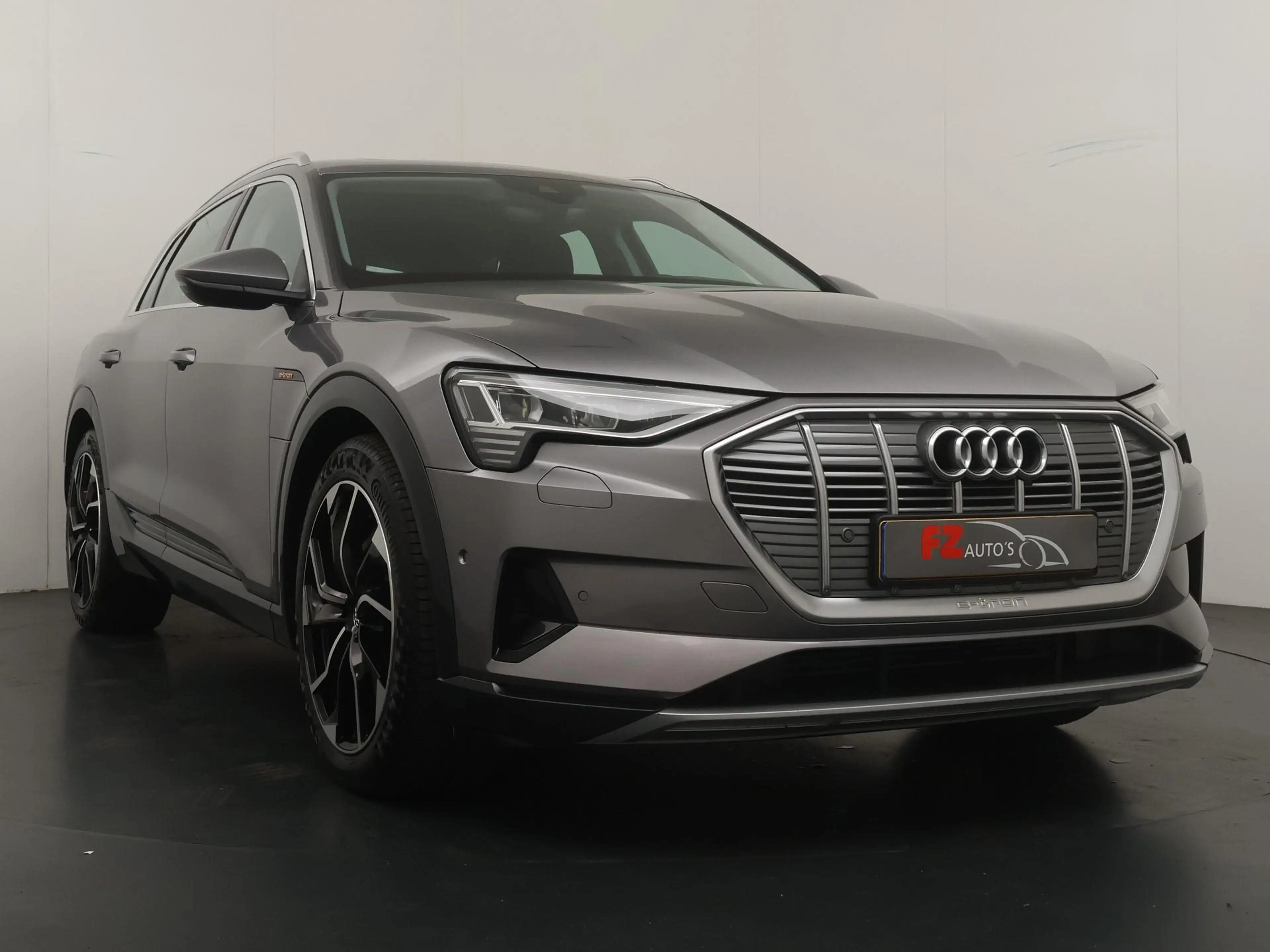 Audi e-tron e-tron 55 quattro advanced 95 kWh - Schuifdak - Le — photo 8