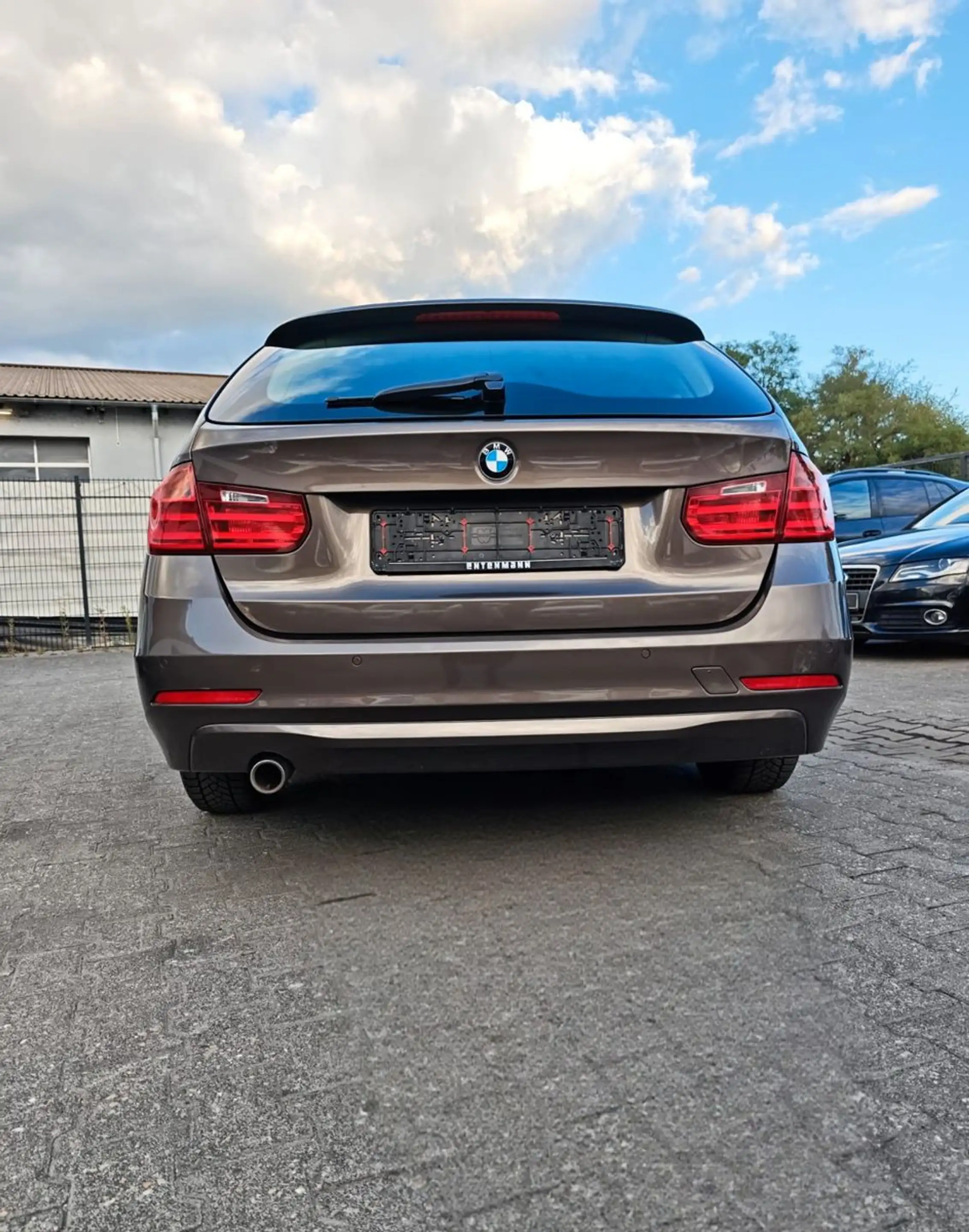 BMW 318 d Automatik, Licht-Paket aus, 2.Hand — photo 14
