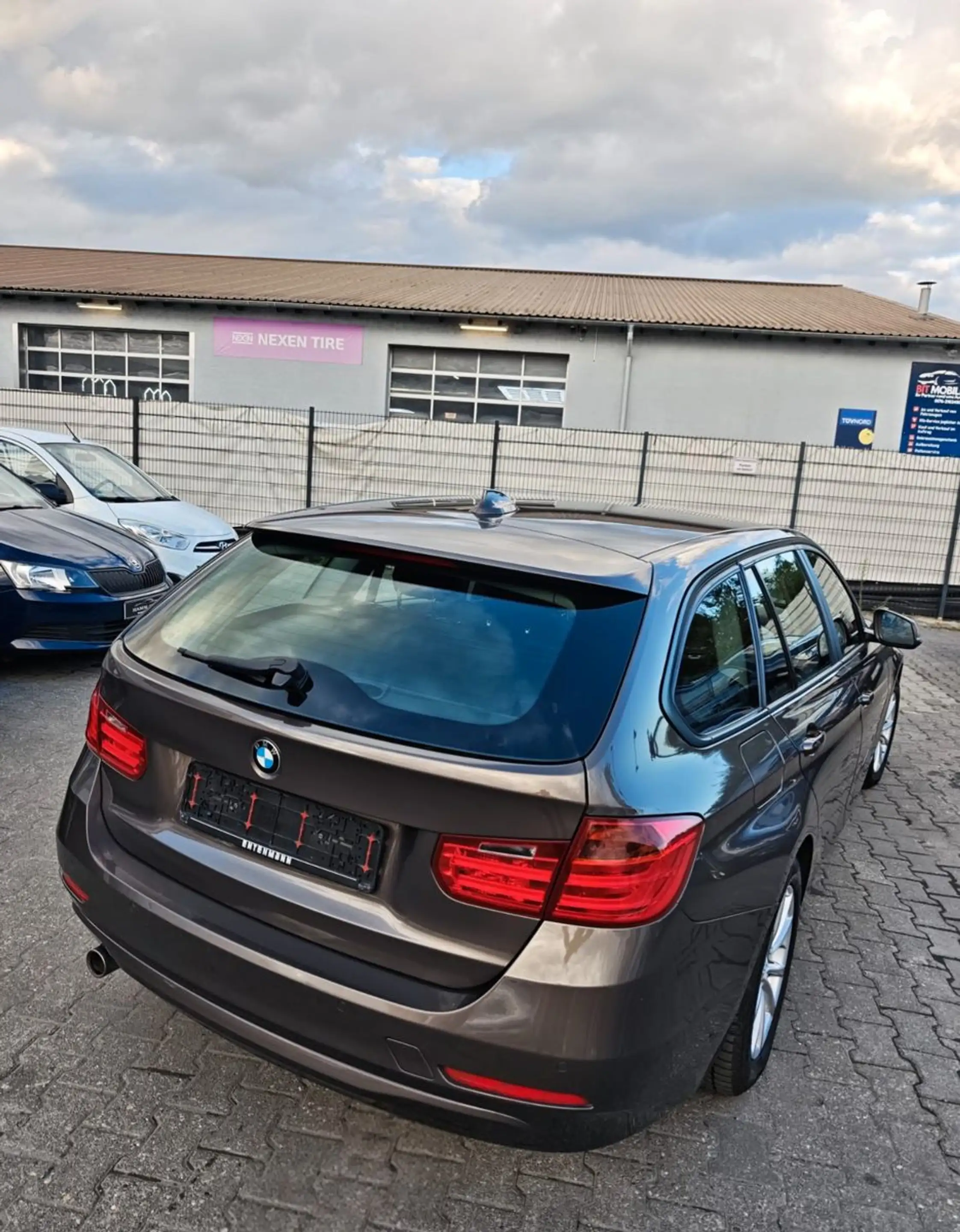 BMW 318 d Automatik, Licht-Paket aus, 2.Hand — photo 12