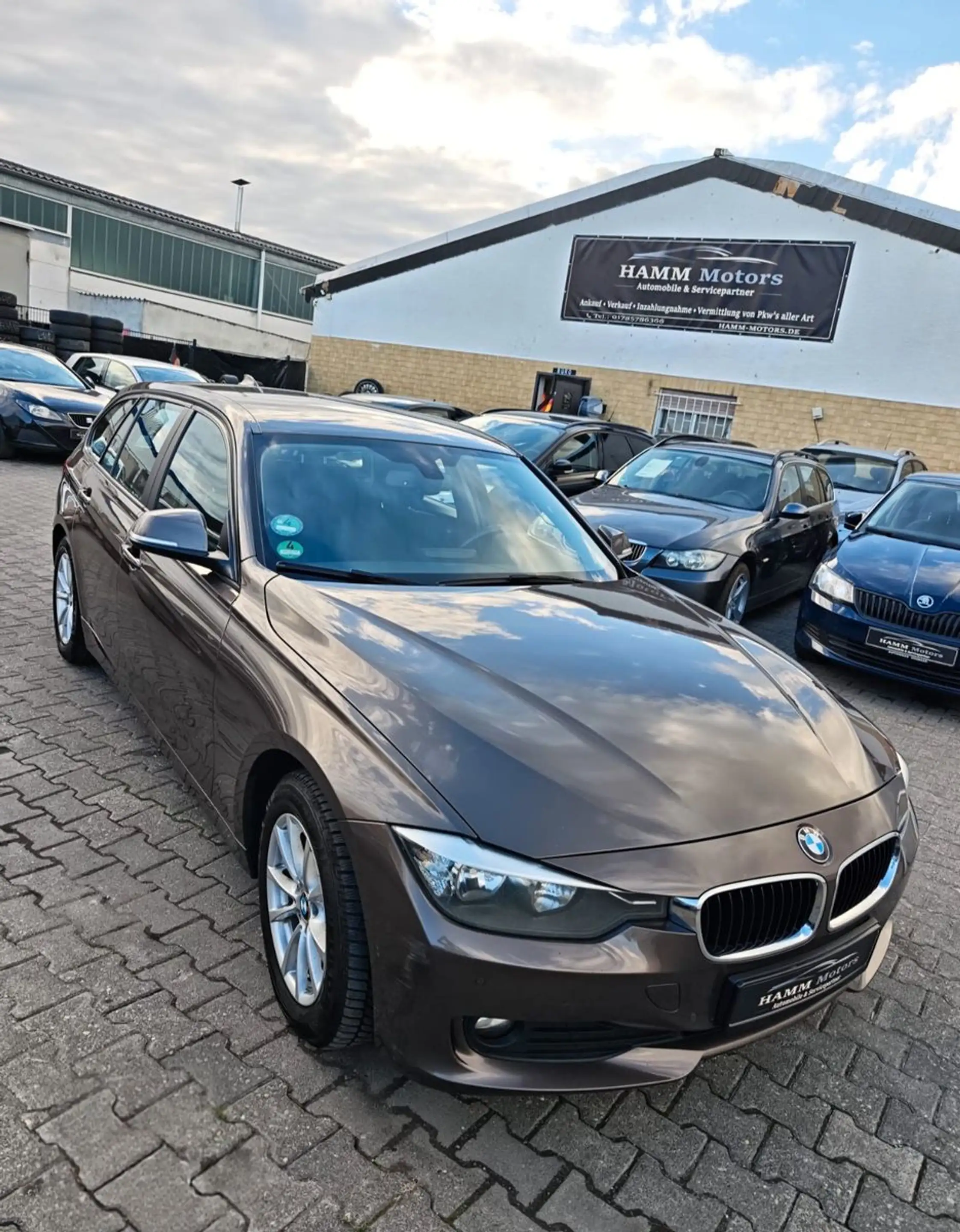 BMW 318 d Automatik, Licht-Paket aus, 2.Hand — photo 2