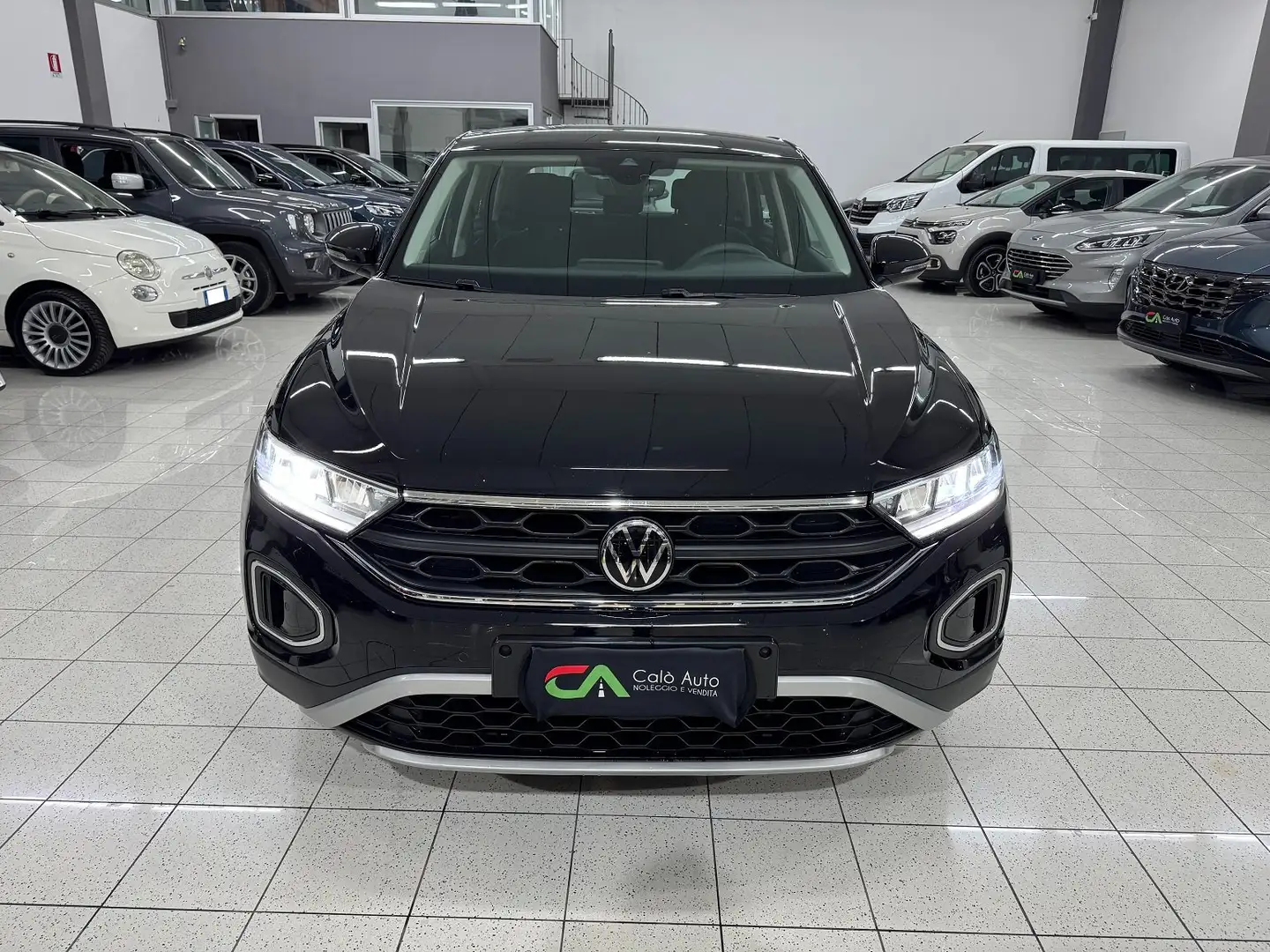 Volkswagen T-Roc 1.0 tsi LIFE 110cv FUL LED SENSORI BELLA!!!!! Nero - 2