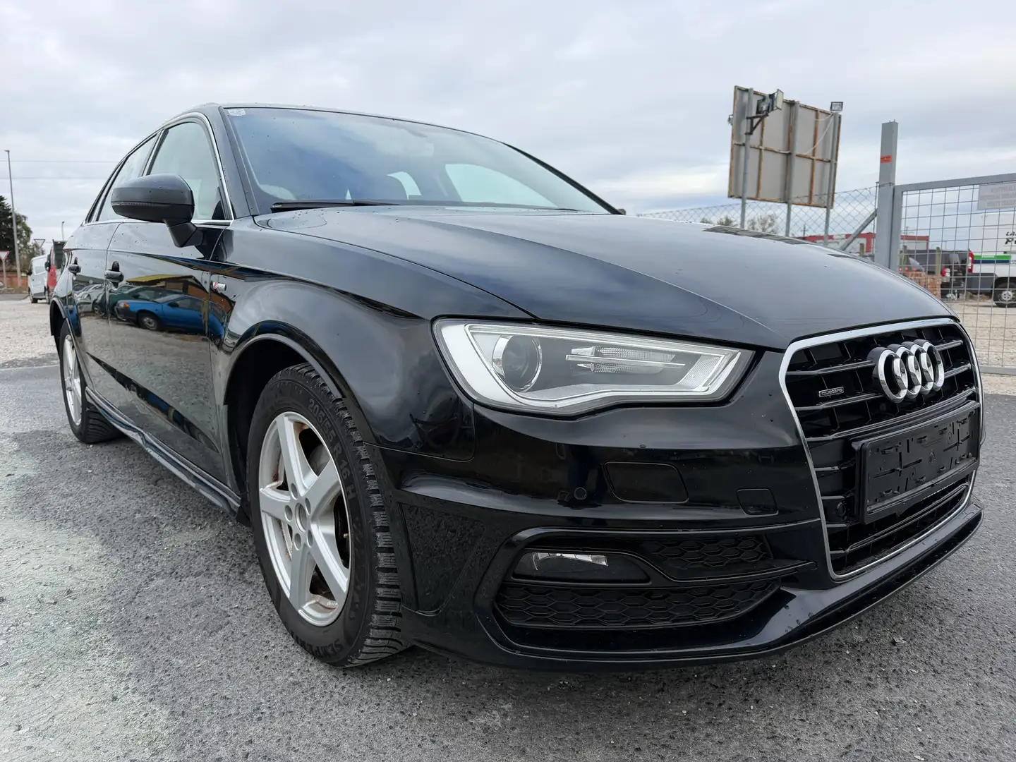 Audi A3 Quattro NUR Gewärbe/Export! 4x4 ALLRAD Schwarz - 1