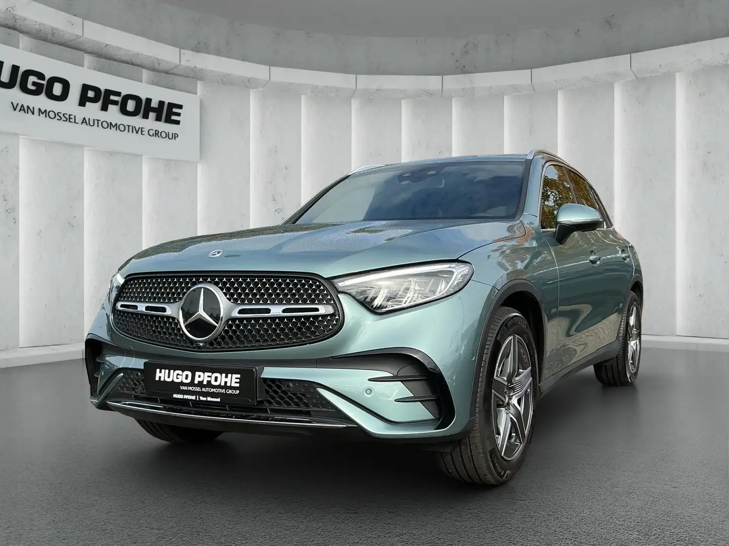 Mercedes-Benz GLC 300 d 4Matic AMG Line Silber - 1