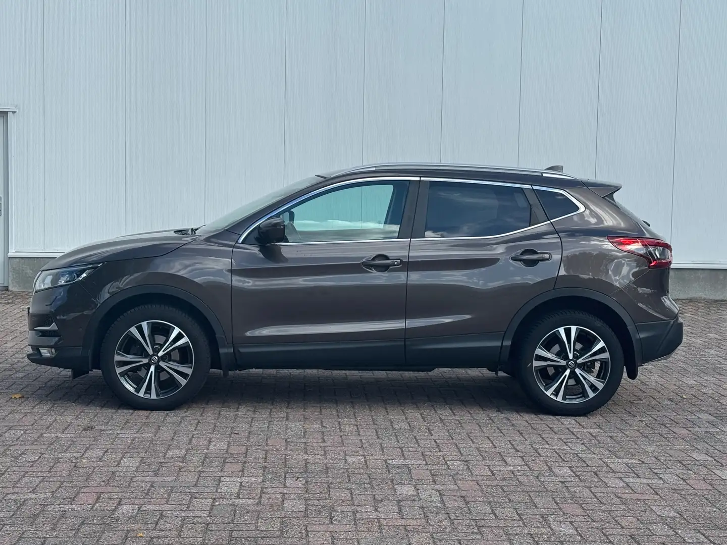 Nissan Qashqai 1.2 Tekna 360 Camera Bruin - 2