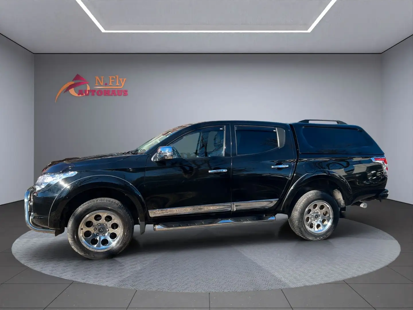 Mitsubishi L200 Top Doppelkabine 4WD Leder*Navi*Xenon*Cam Noir - 2