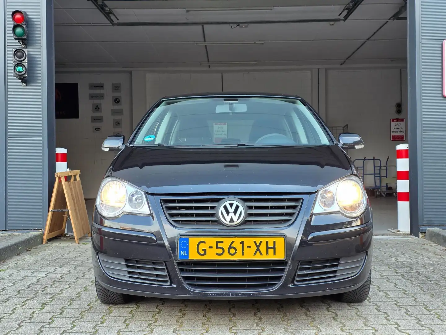 Volkswagen Polo 1.2 Easyline / AIRCO / GARANTIE / ELEKTR. RAMEN V+ Noir - 2