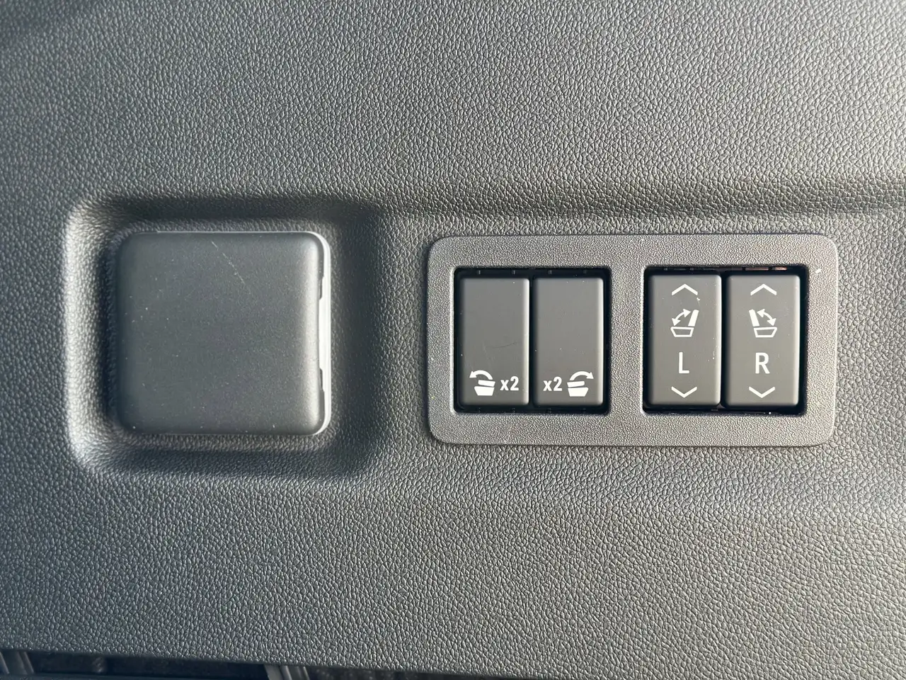 GMC Yukon снимка GMC Yukon