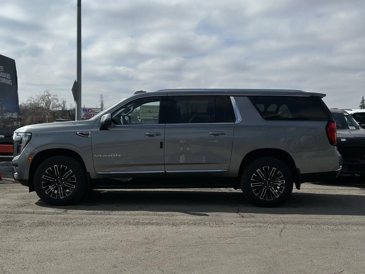 GMC Yukon снимка GMC Yukon