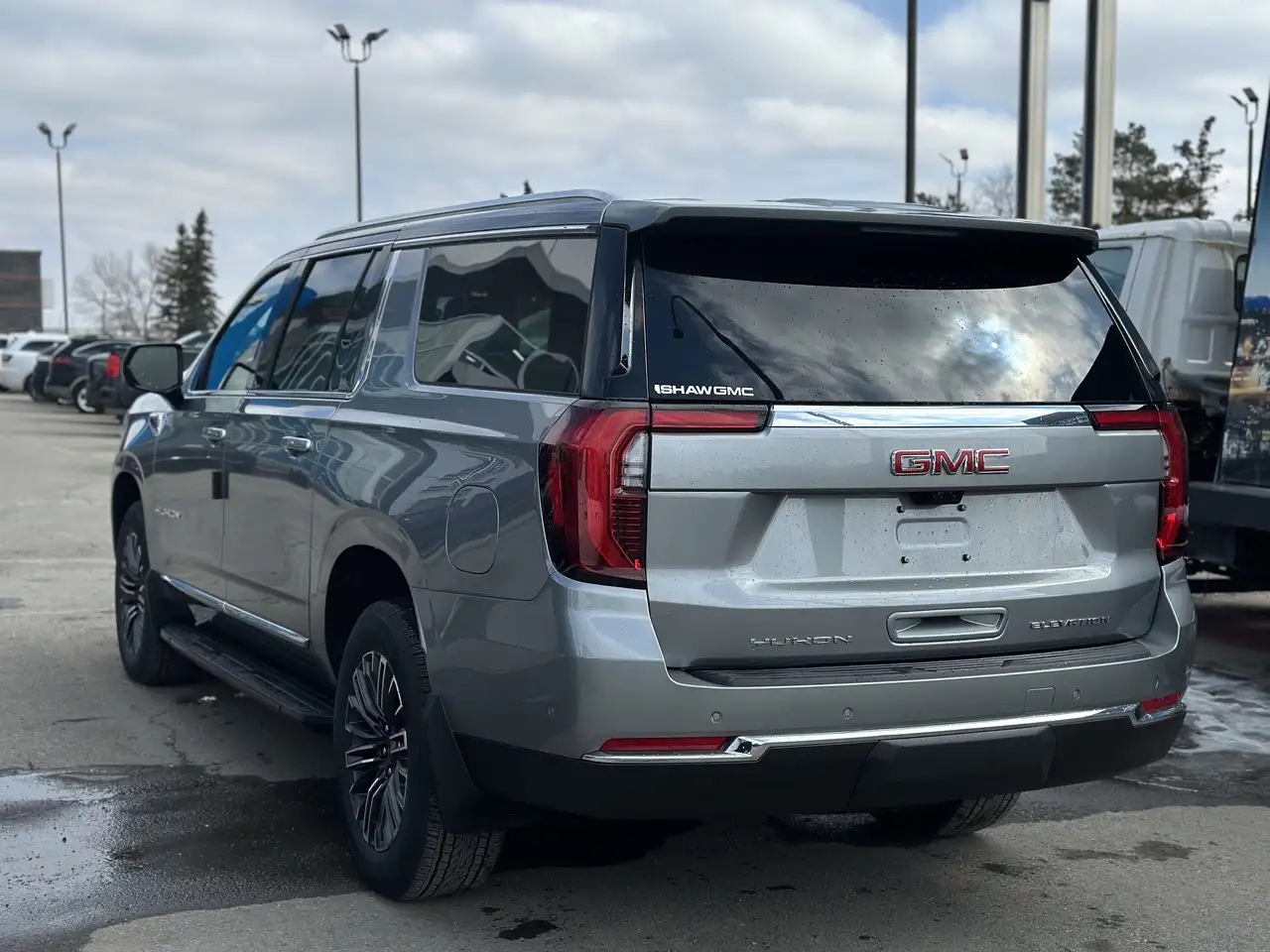 GMC Yukon снимка GMC Yukon