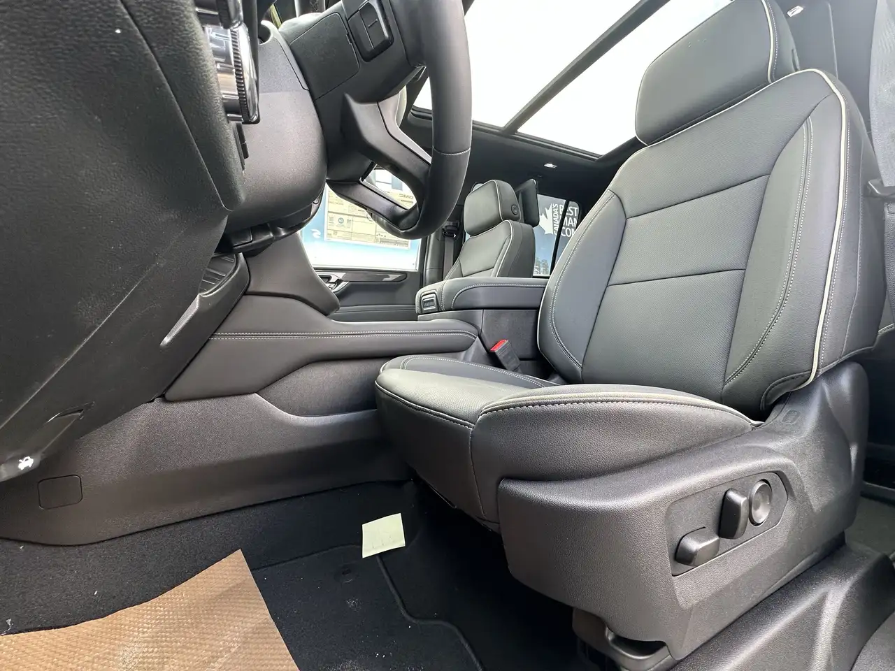 GMC Yukon снимка GMC Yukon