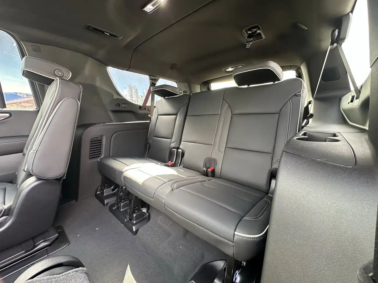 GMC Yukon снимка GMC Yukon