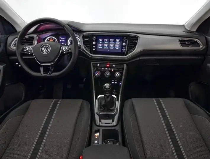 Volkswagen T-Roc 2021, foto 4