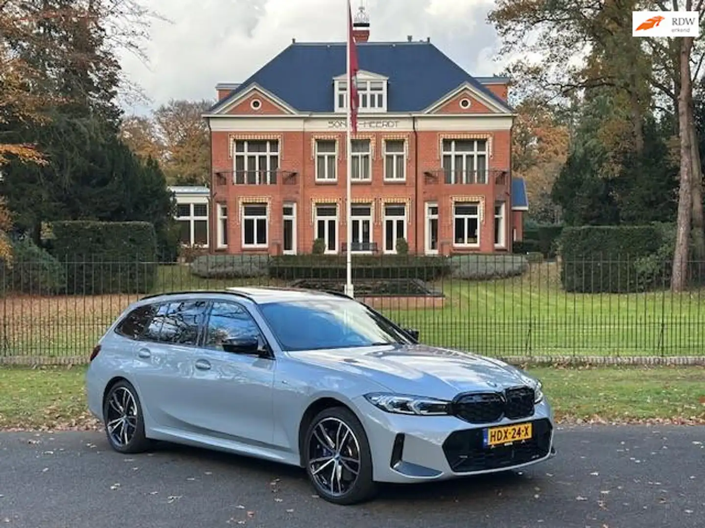 BMW 330 3-serie Touring 330e xDrive Gris - 1