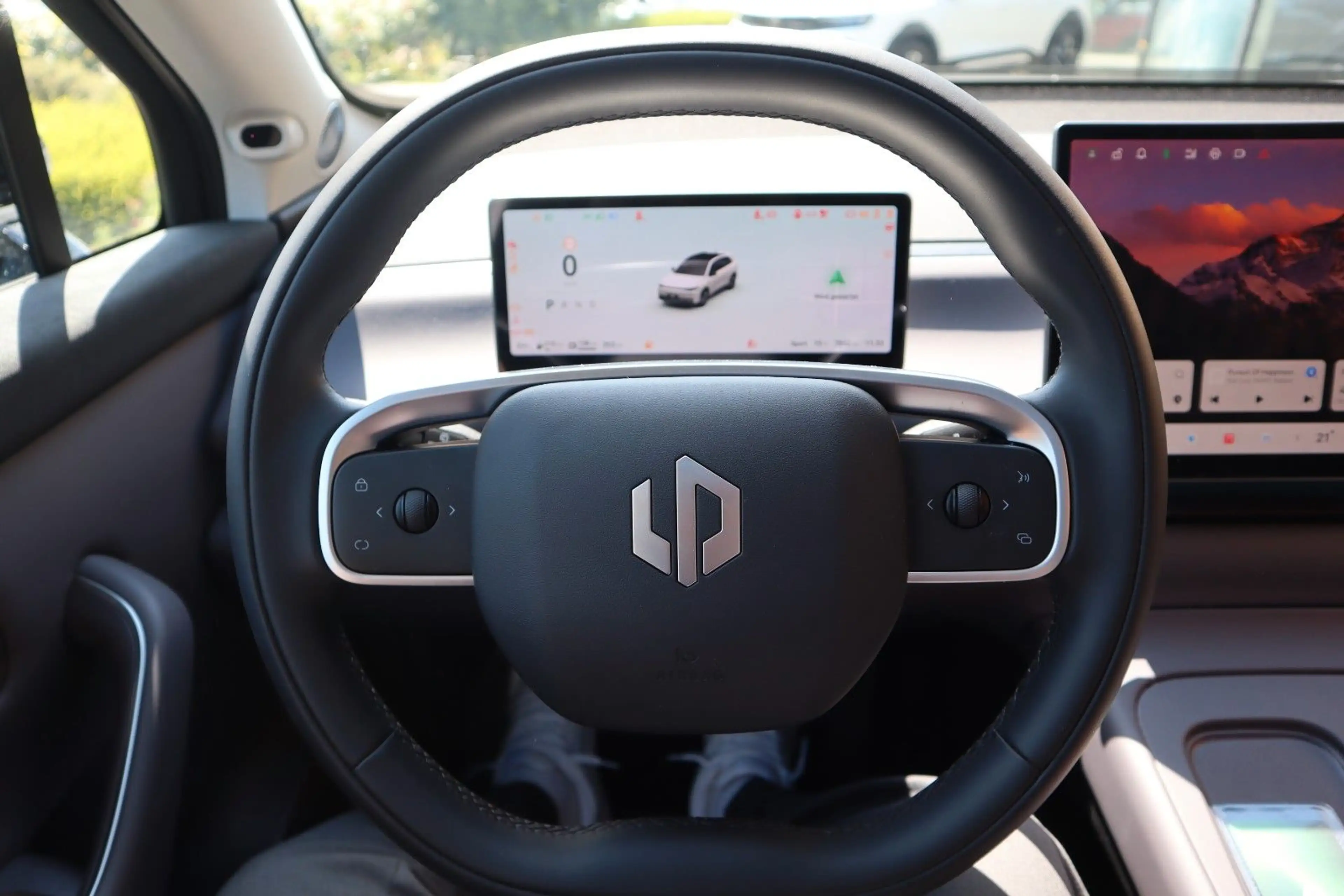 Leapmotor C10 REEV Design — photo 10