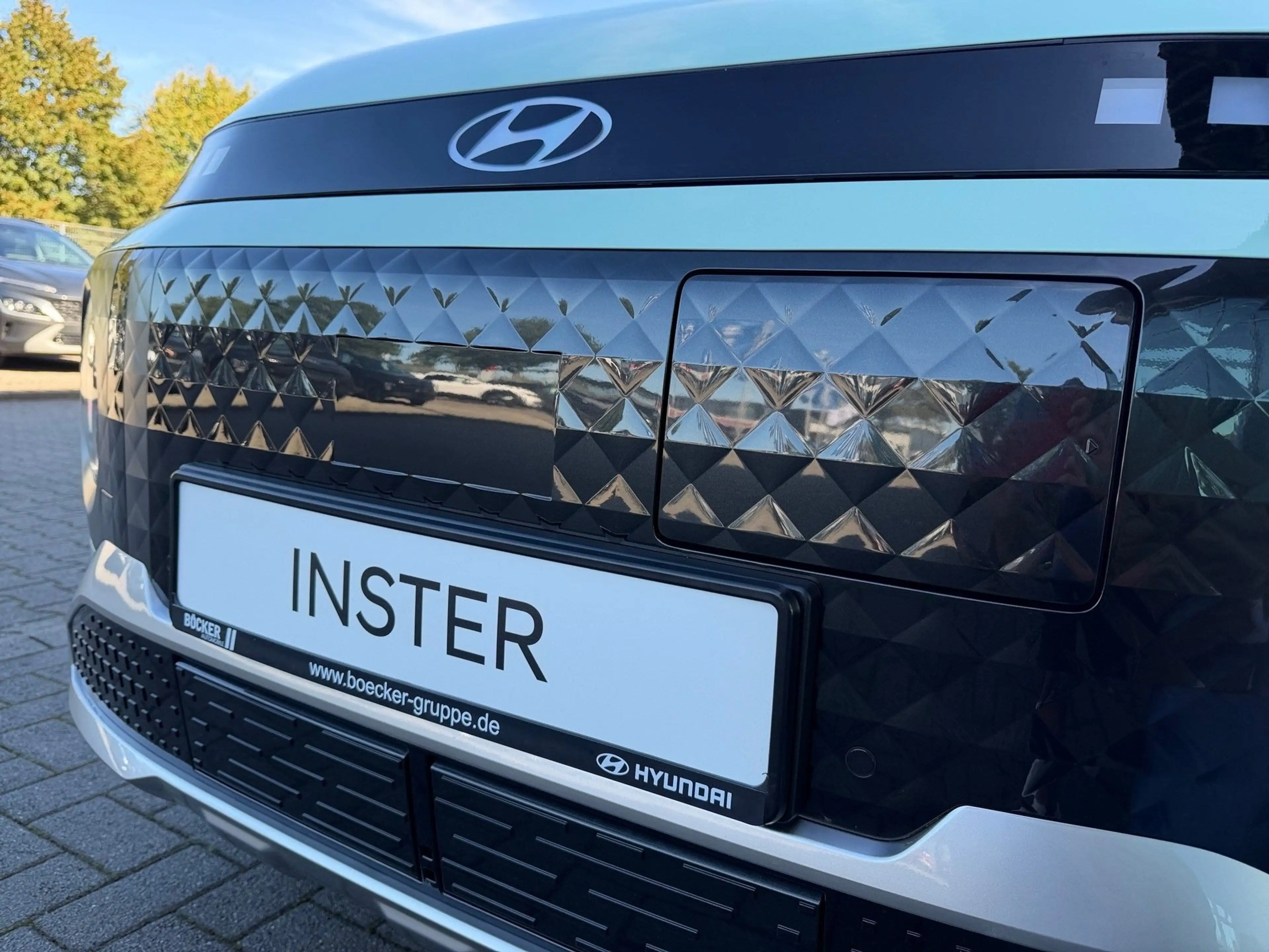 Hyundai Inster Lounge MY27 49 kWh Elektr.-Komfort Paket — photo 25