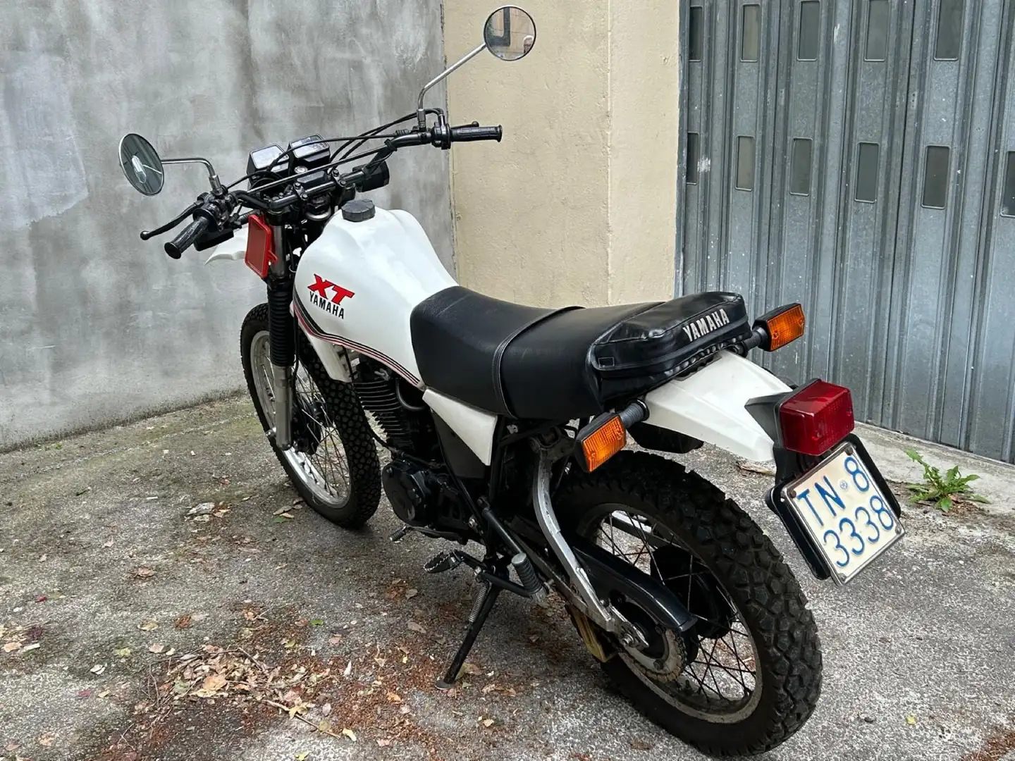 Yamaha XT 550 Targa Oro Білий - 2