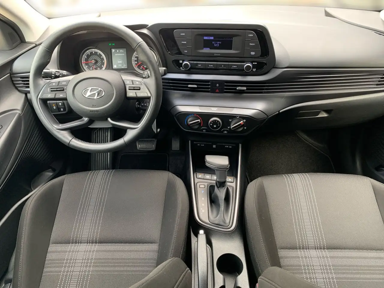 Hyundai Bayon 1.0 T-GDI 7-DCT Select Mild-Hybrid Sitzhei, миниатюра 24