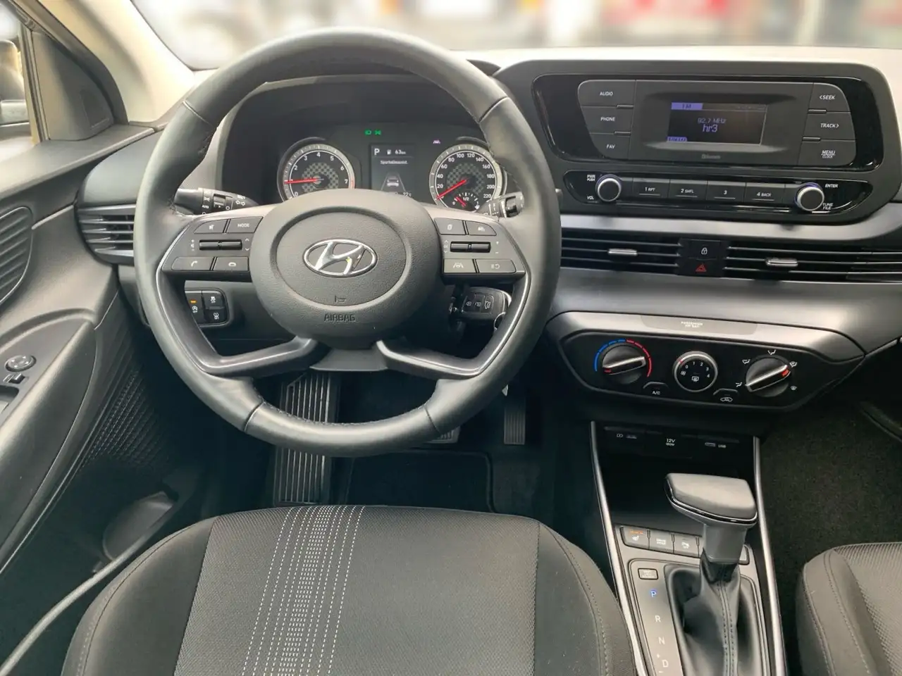 Hyundai Bayon 1.0 T-GDI 7-DCT Select Mild-Hybrid Sitzhei, миниатюра 19