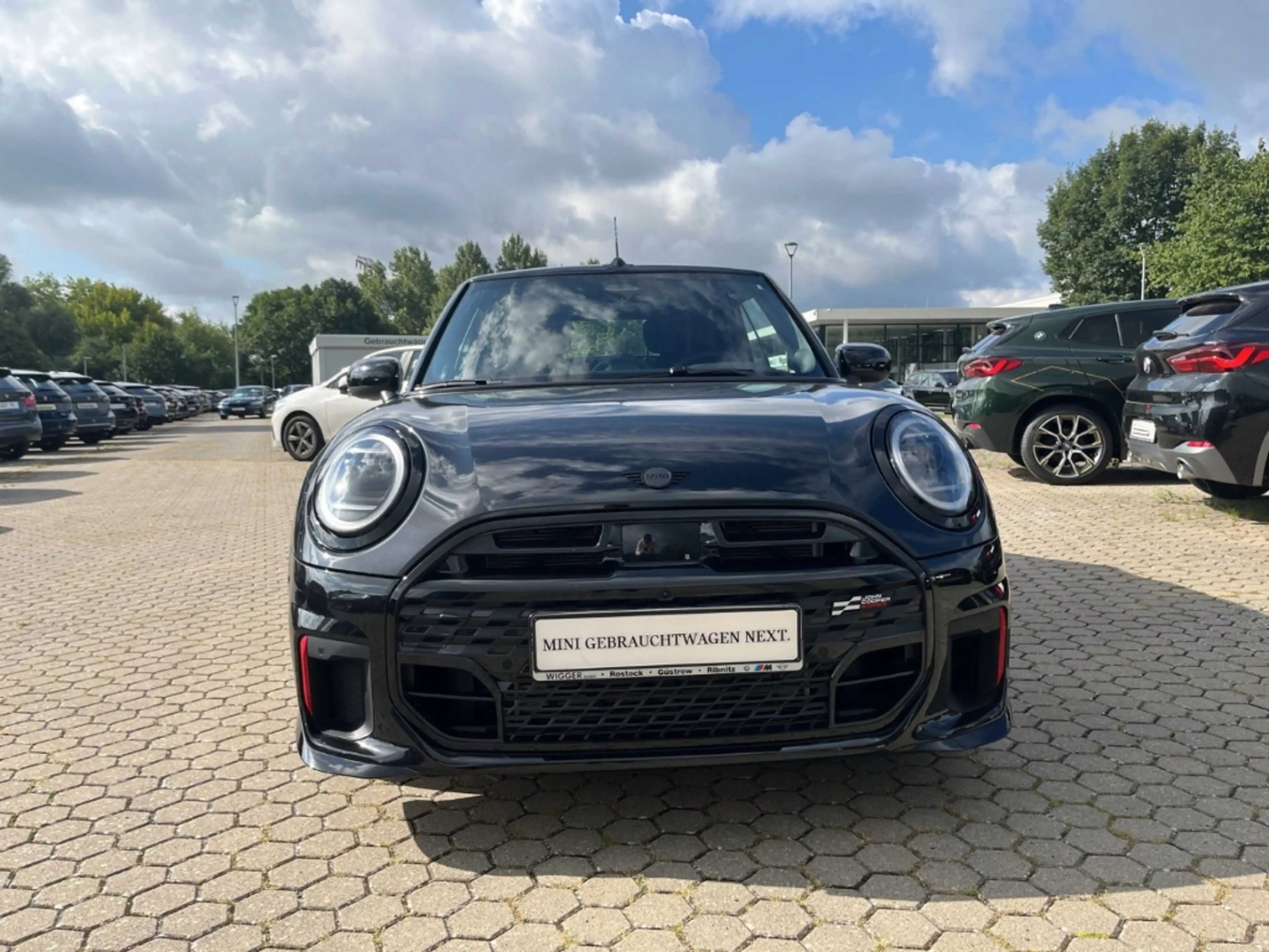 MINI John Cooper Works Cabrio /JCW Trim/HUD/Navi/LED — photo 13
