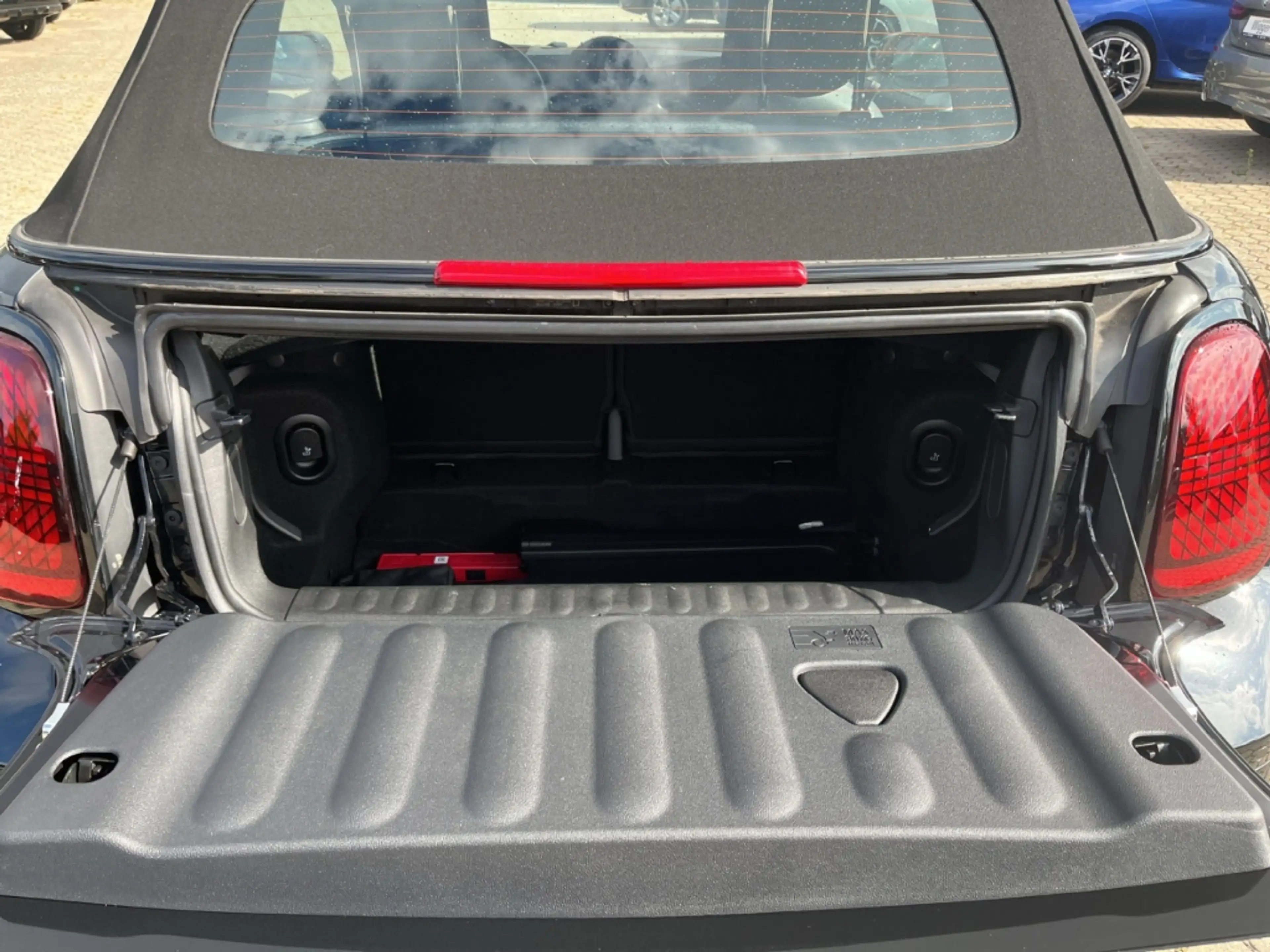 MINI John Cooper Works Cabrio /JCW Trim/HUD/Navi/LED — photo 15