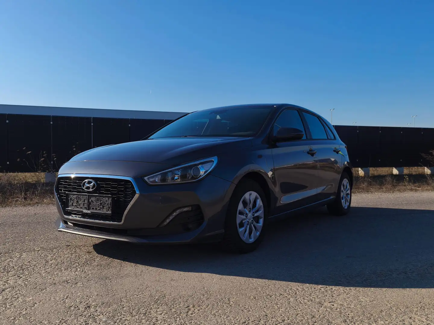 Hyundai i30 i30 1,0 T-GDi Run Run Grau - 2