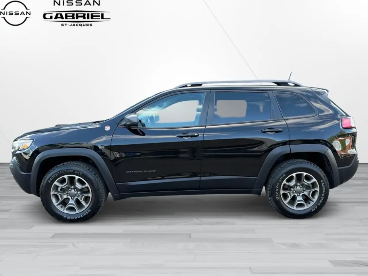 Jeep Cherokee снимка Jeep Cherokee