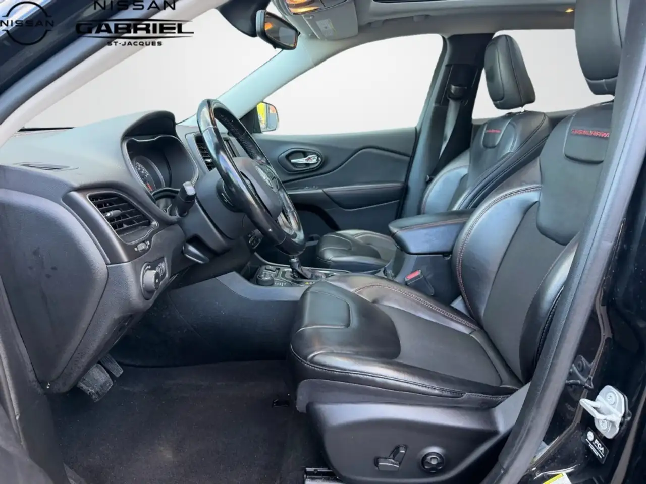 Jeep Cherokee снимка Jeep Cherokee