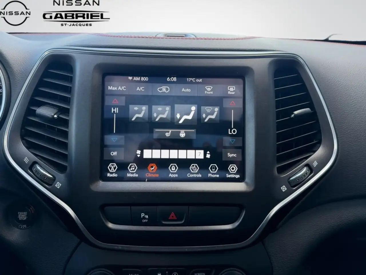 Jeep Cherokee снимка Jeep Cherokee