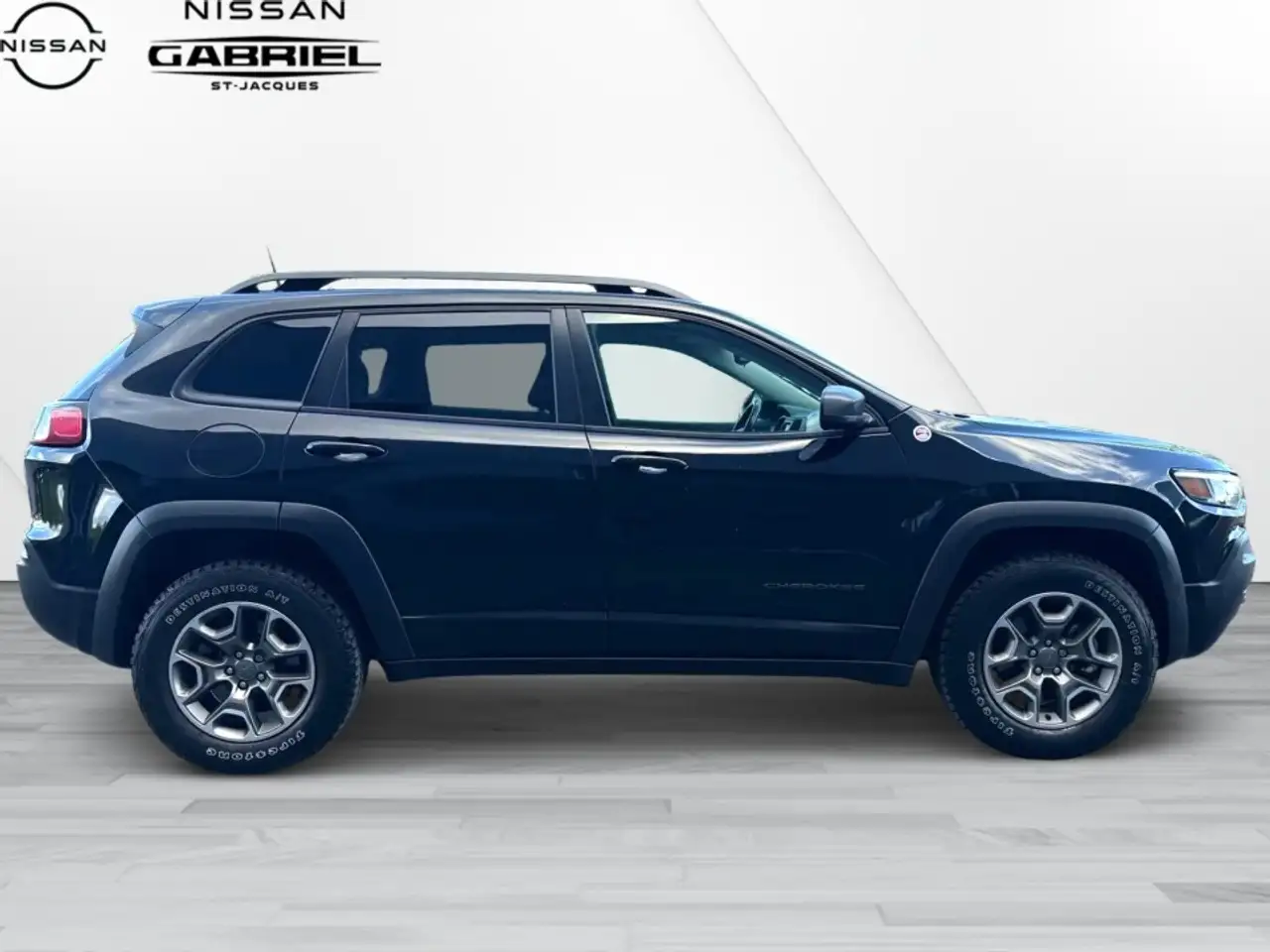 Jeep Cherokee снимка Jeep Cherokee