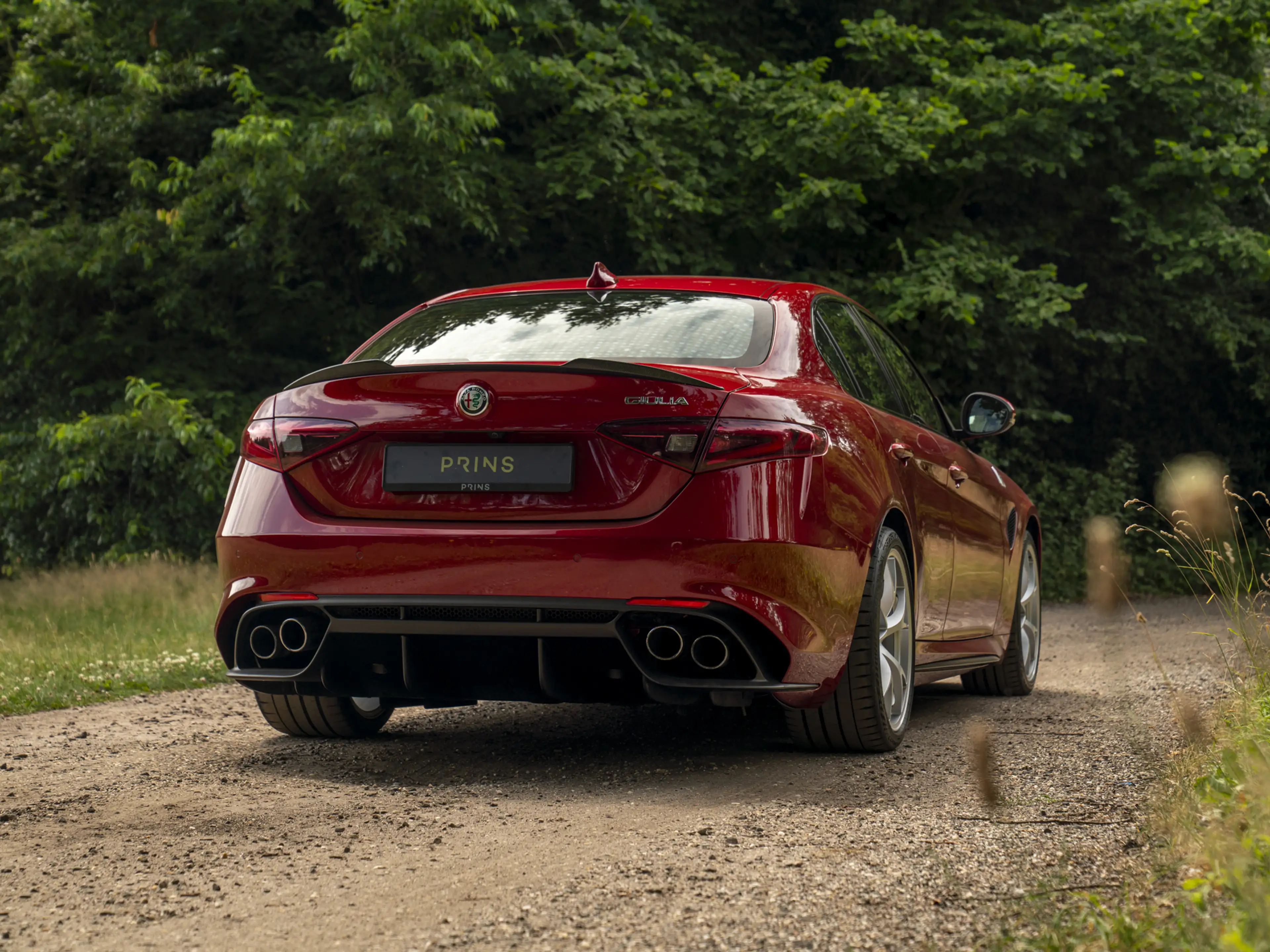 Alfa Romeo Giulia 2.9 V6 Quadrifoglio — photo 6