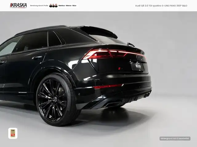 Audi Q8 view 5