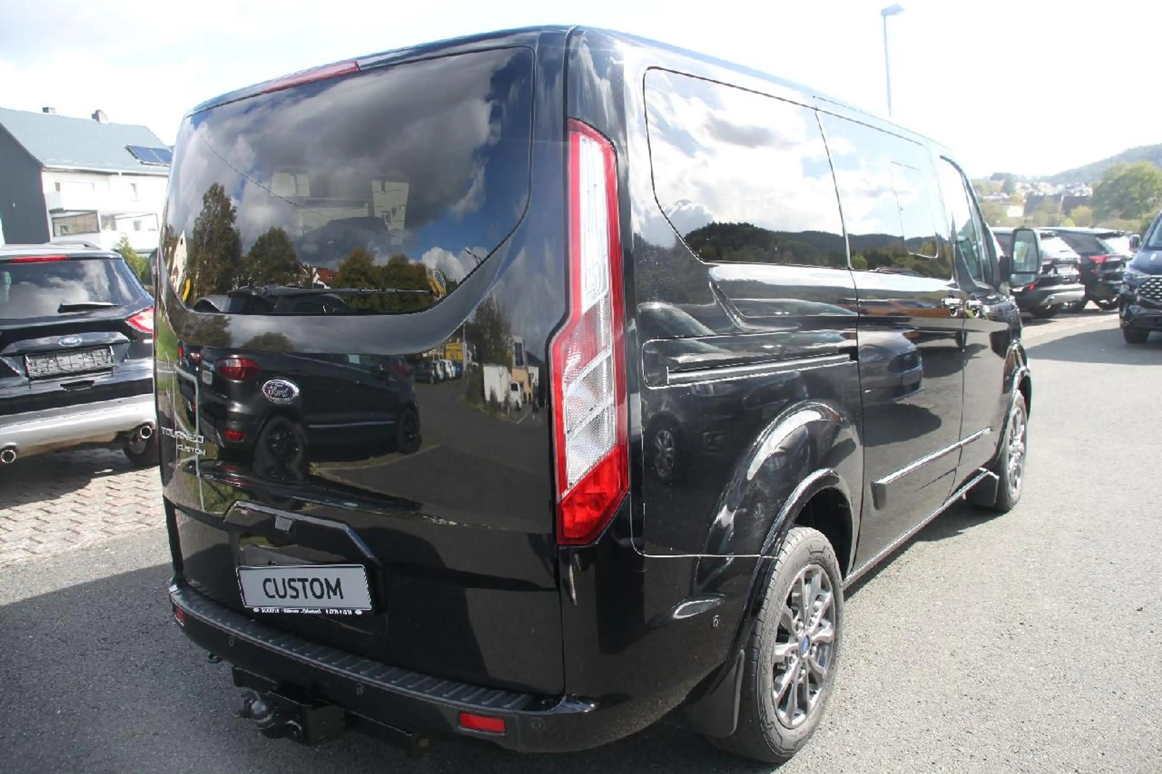 Ford Tourneo Custom 320 L1 Tourneo Titanium+SHZ+LMF+RFK+NAVI+KLIMA+ — photo 6