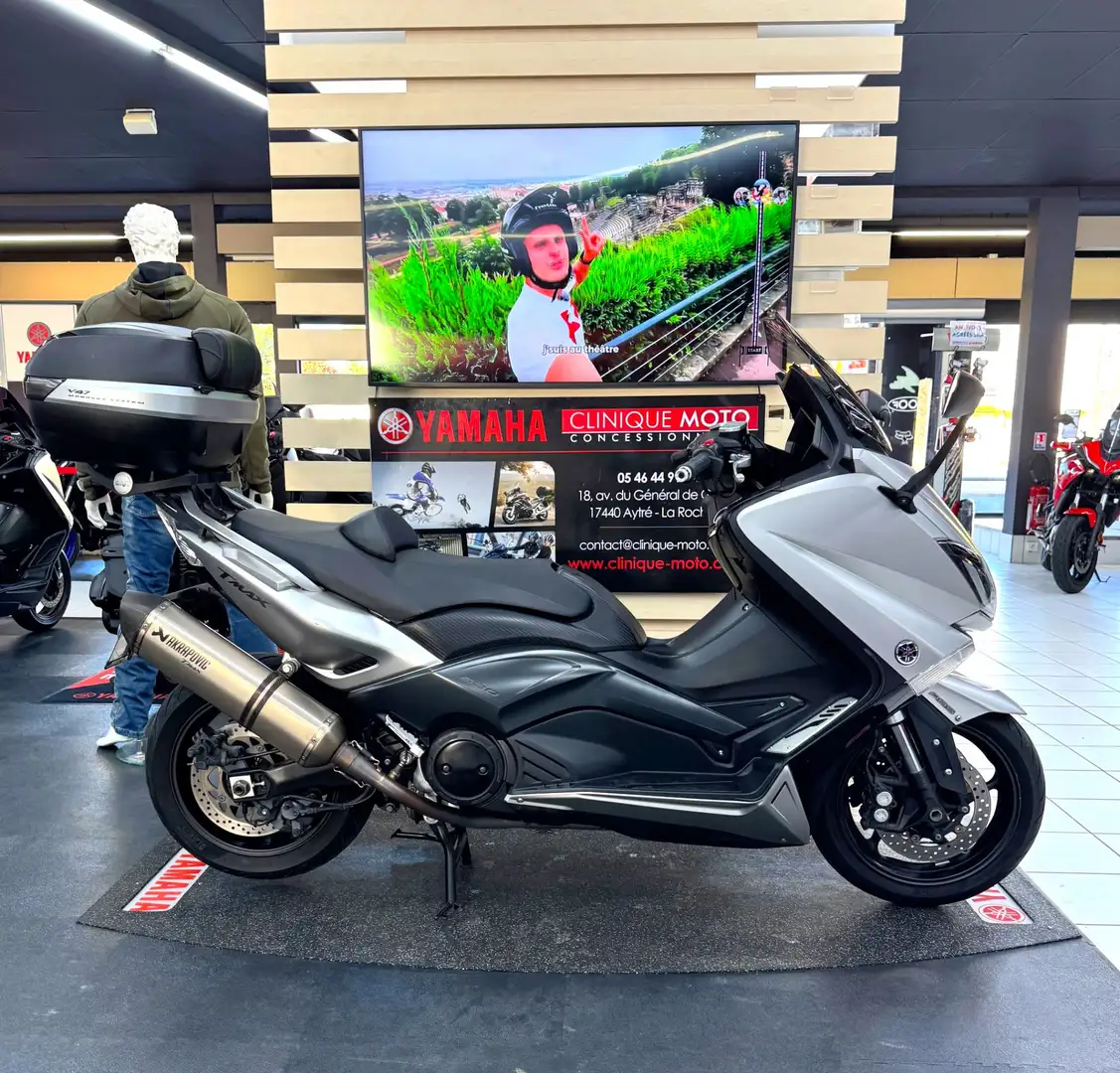 Yamaha TMAX 530 Gris - 1