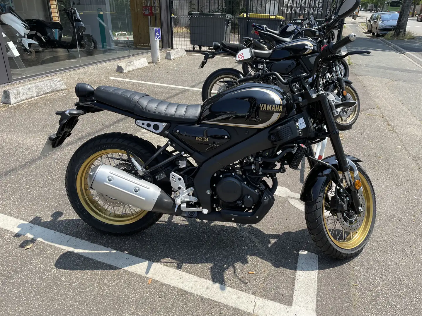 Yamaha XSR 125 Noir - 1