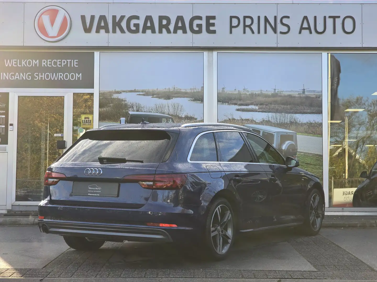 Audi A4 Avant 1.4 TFSI Sport S line black edition |VIRTUAL Blauw - 2