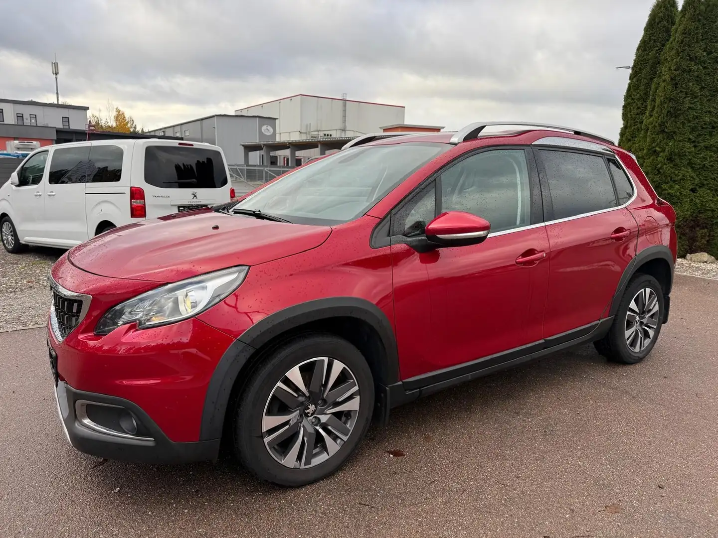Peugeot 2008 Access Rojo - 1