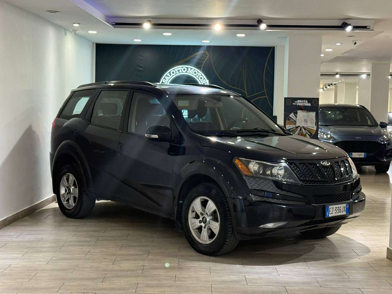 Mahindra XUV500 XUV 500 2015  2.2 16v W8 fwd