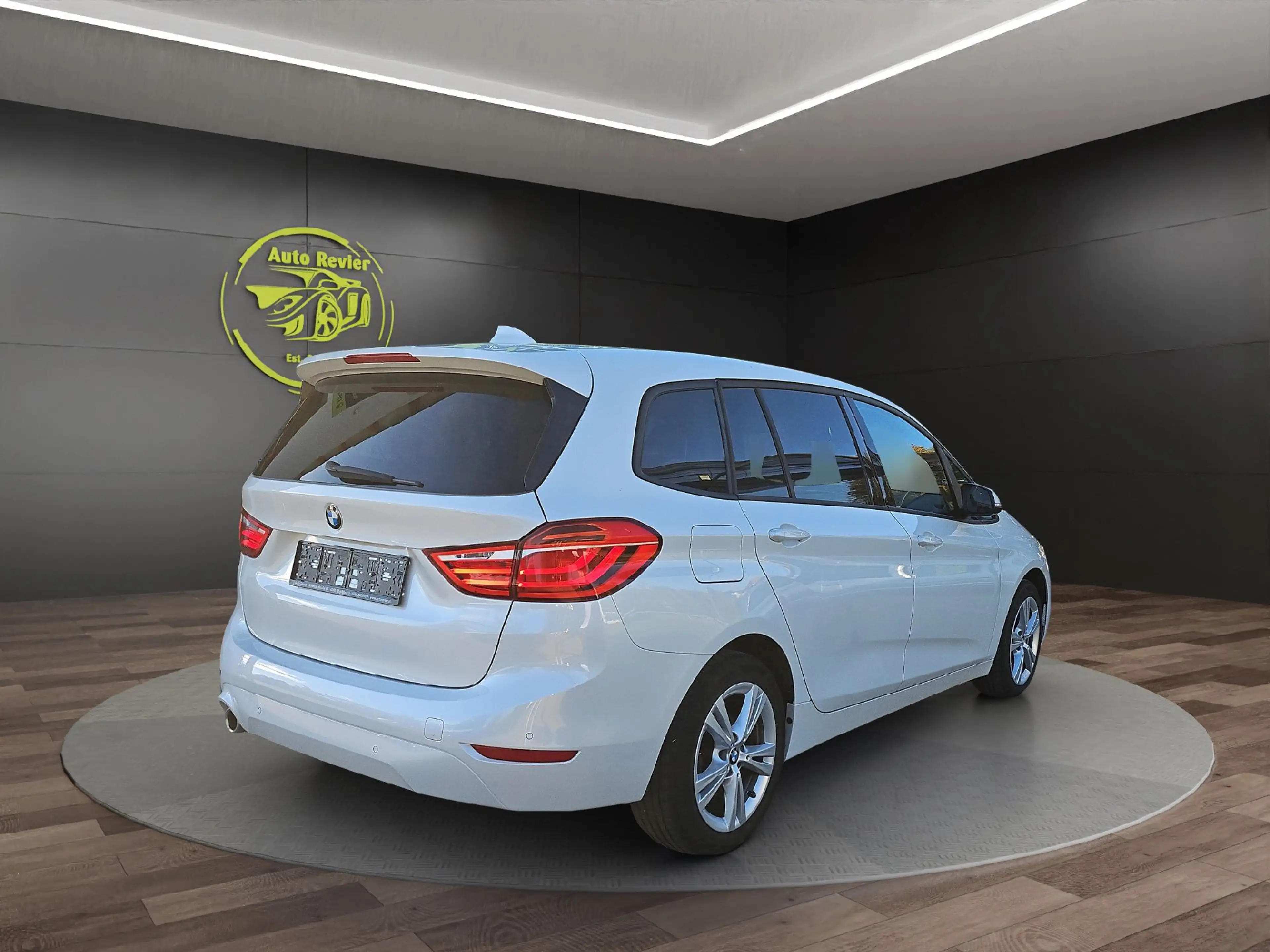 BMW 216 Gran Tourer - 216i Advantage — photo 5
